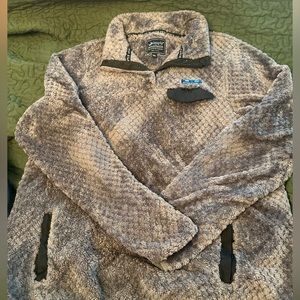 Simply southern Soft Sherpa Pullover. Grey.